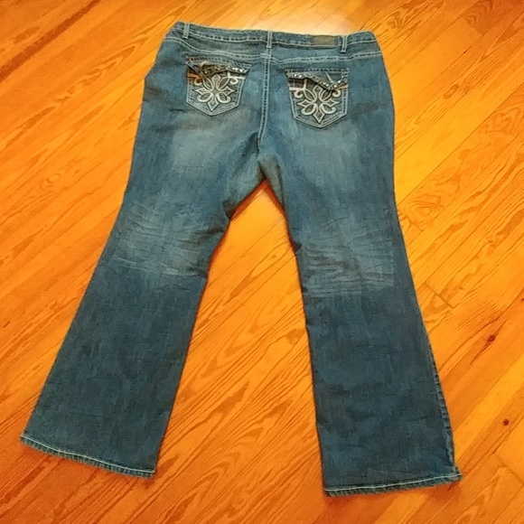 Plus Size ZCO Jeans - Picture 4 of 6